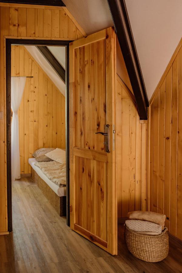 Lodge Mineral