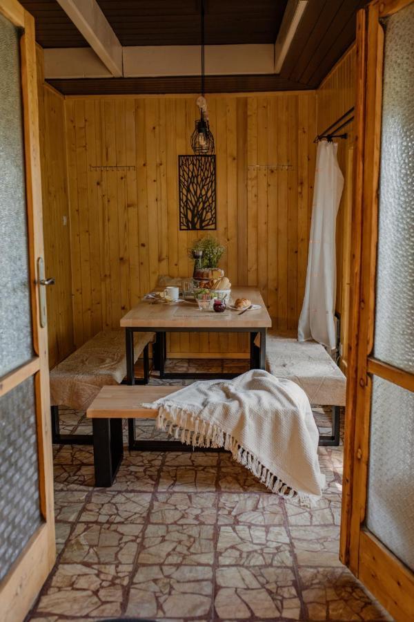 Lodge Mineral