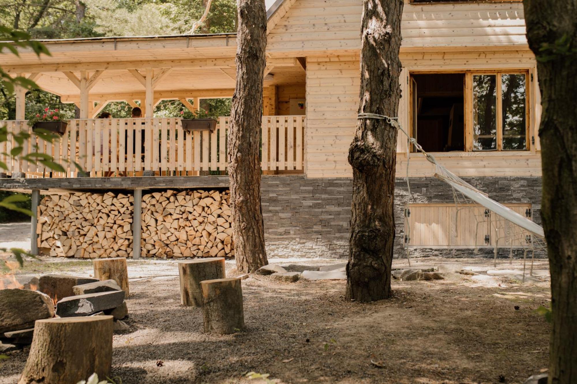 Mineral Lodge *
